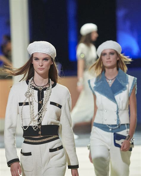 Le défilé Chanel croisière 2019